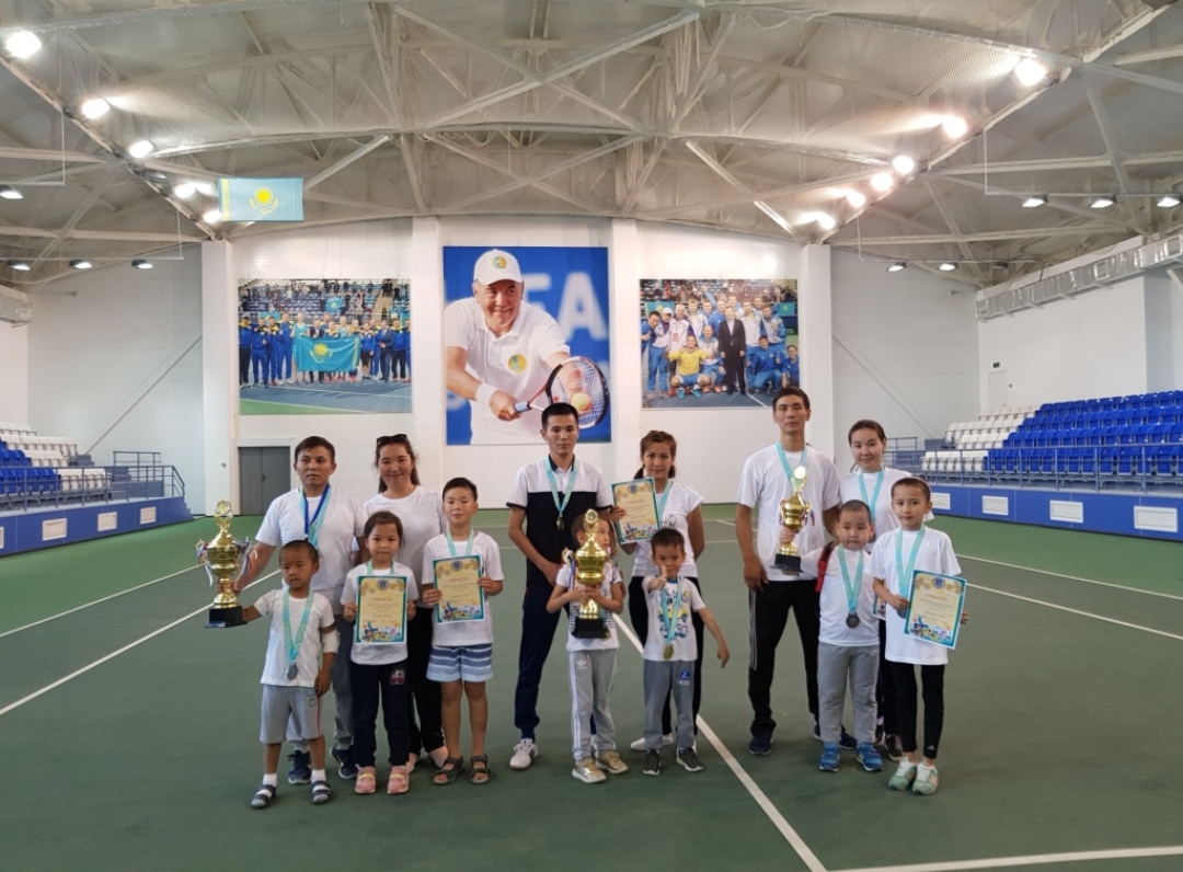 اقتاۋدا «اكە, انا جانە مەن – سپورت سۇيەر جانۇيا» بايقاۋى ءوتتى