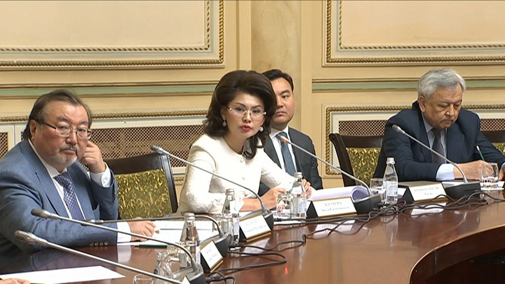 قازاق ادەبيەتى الەم نازارىنا ۇسىنىلادى