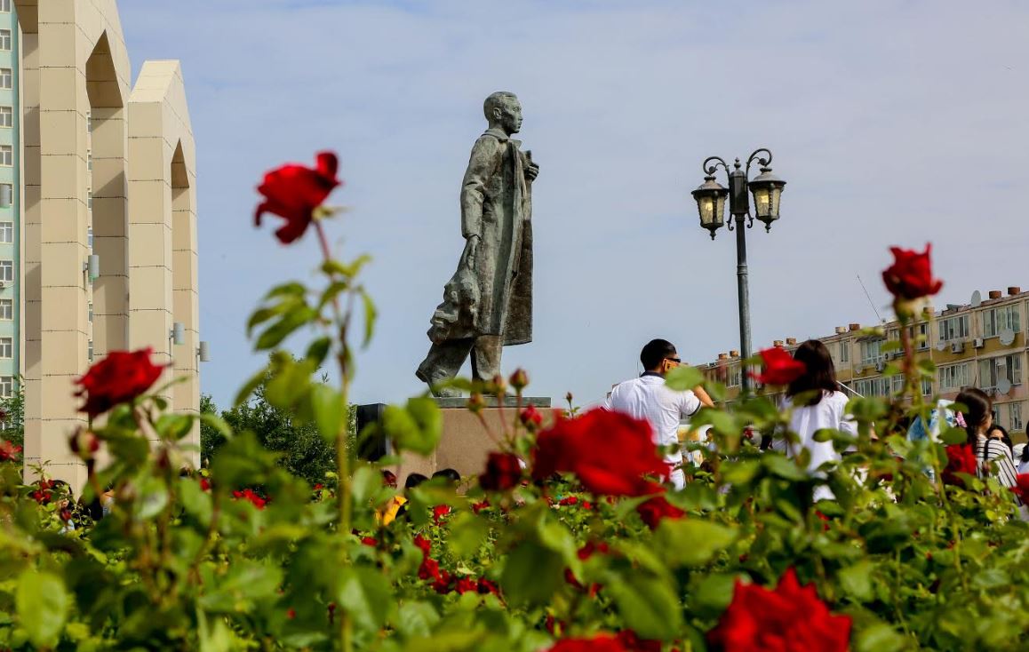ماڭعىستاۋ تۇرعىندارى ساياسي قۋعىن-سۇرگىن قۇرباندارىن ەسكە الۋ كۇنىن اتاپ ءوتتى