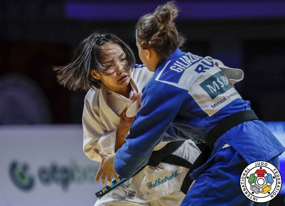 وتگونتسەتسەگ گالبادراح مادريدتە قولا الدى