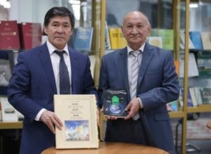 Hertfordshire Press باسپا ءۇيى اكادەميك ورازالى سابدەننىڭ فيلوسوفيالىق كىتابىن باسىپ شىعاردى