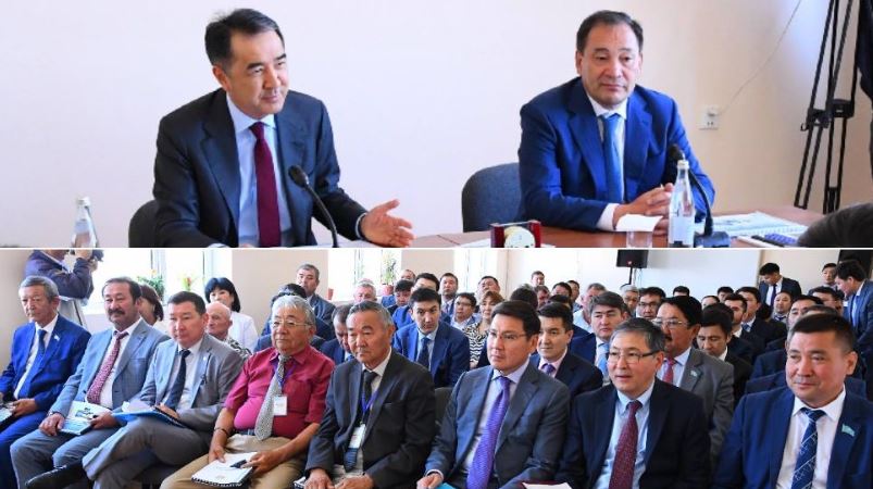 ب.ساعىنتاەۆ جاڭاوزەن اكتيۆىمەن ءوڭىردىڭ الەۋمەتتىك-ەكونوميكالىق دامۋ ماسەلەلەرىن تالقىلادى