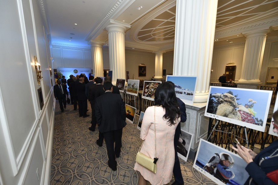 اكيرا مۋراتا, جاپون سۋرەتشىسى: «استانا مەن توكيو ۇقساس ەكەن...»