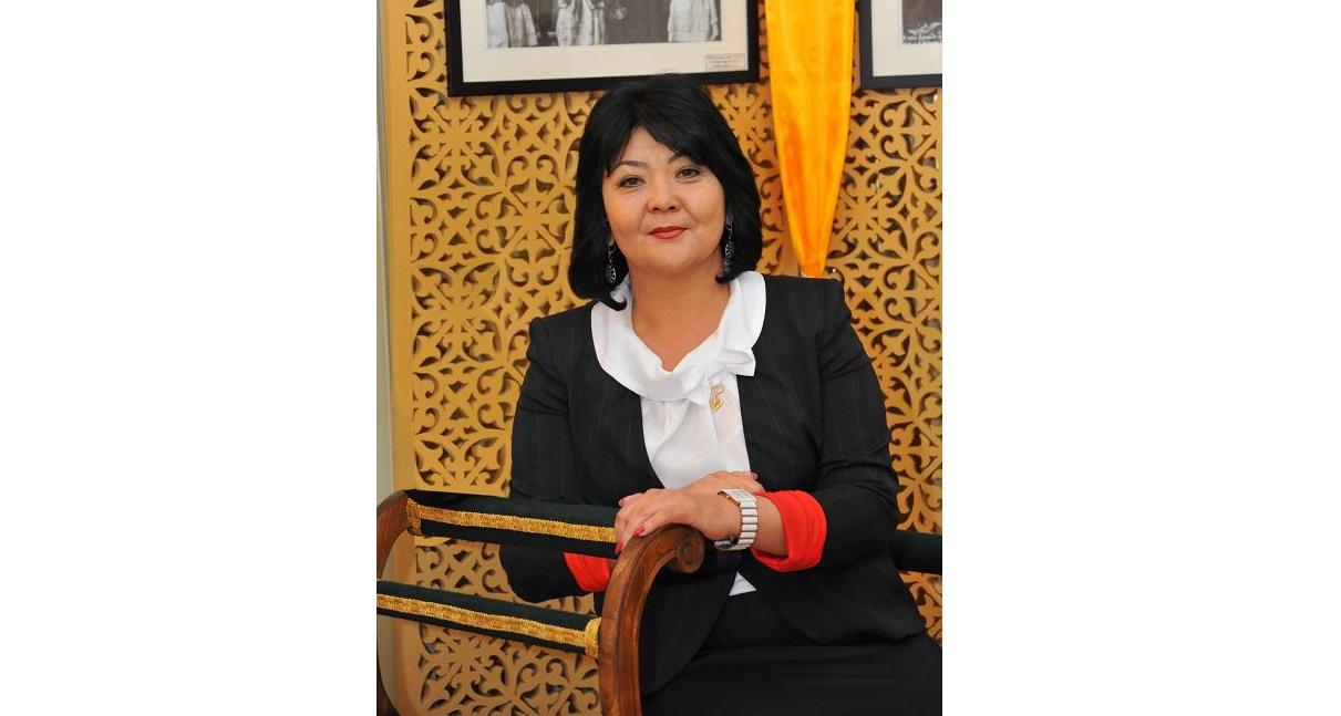 گۇلنار نۇراحمەتوۆا: ولكە تاريحى – وزەكتى تاقىرىپ