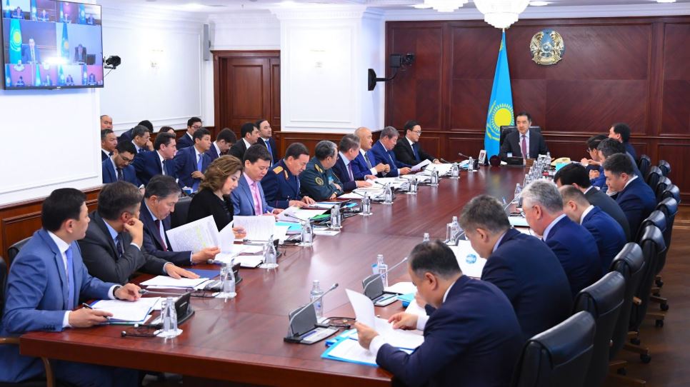 ۇكىمەت باسشىسى بولىنگەن قارجىنى ءتيىمدى پايدالانۋدى تاپسىردى