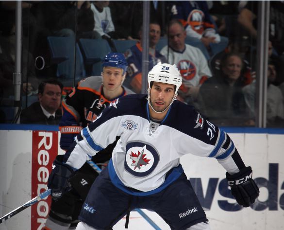 «بارىستىڭ» قۇرامى كانادالىق حوككەيشىمەن تولىقتى
