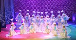 سولتۇستىك قازاقستان بي ءانسامبلى حالىقارالىق فەستيۆالدا ءۇش گران-پري جەڭىپ الدى