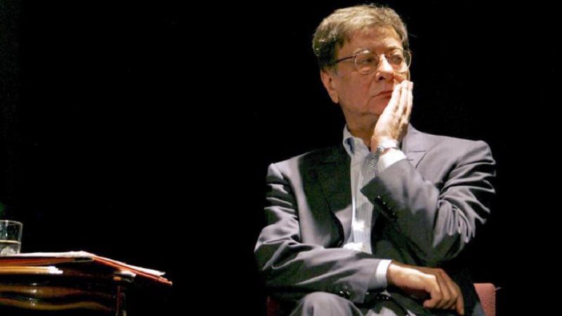 دۇيسەنالى الىماقىن. ءوز وتانىن مۋزا ەتكەن