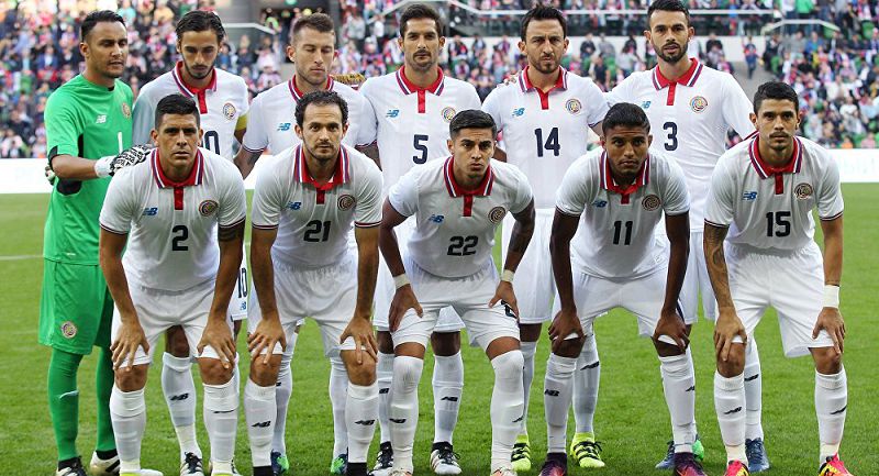 رەسەيگە ەلتسين كەلە جاتىر...