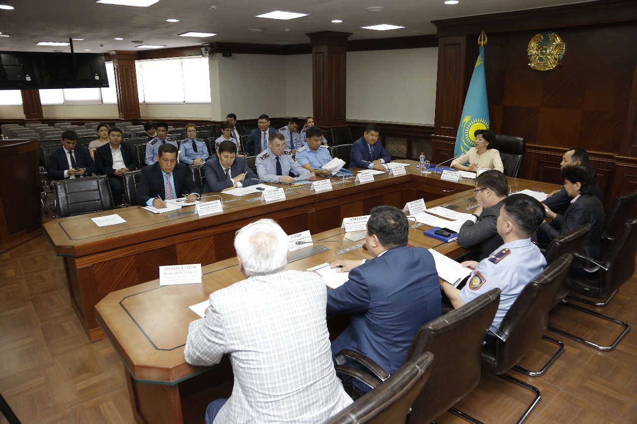 اتىراۋدا بۇرىنعى سوتتالعانداردى الەۋمەتتەندىرۋ بويىنشا بەلسەندى جۇمىس جۇرگىزىلىپ جاتىر