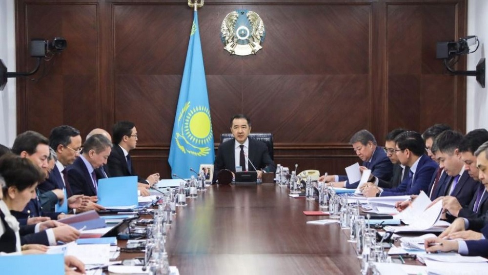 بۇگىن ۇكىمەت وتىرىسىندا قانداي ماسەلەلەر تالقىلاندى؟