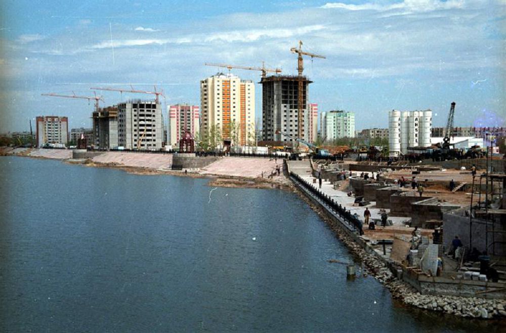 استانا-20: اقمولانىڭ العاشقى كاسىپكەرلەرى