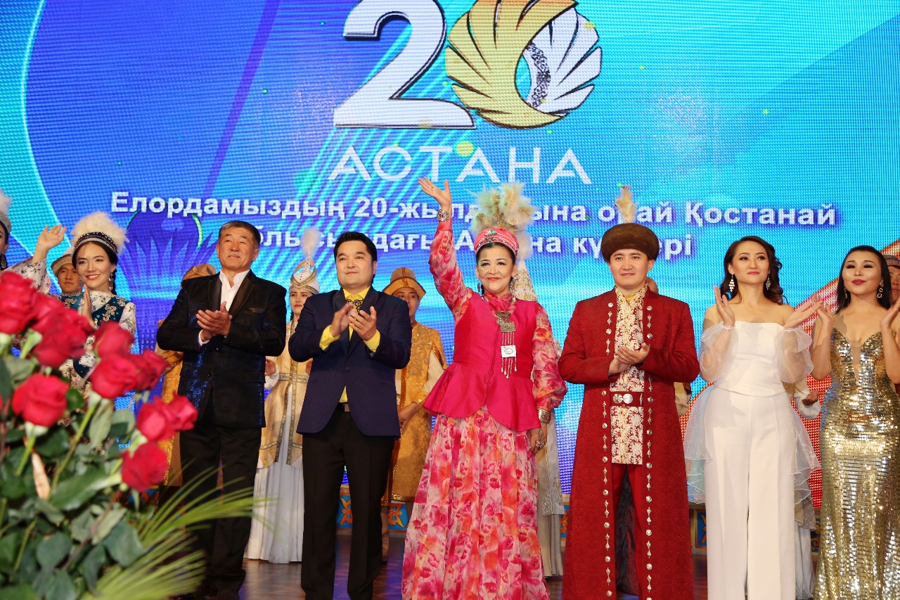 قوستانايدا استانا كۇندەرى ءوتىپ جاتىر