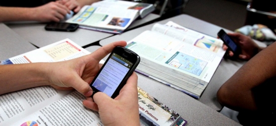 ۇيالى تەلەفونداردى سمس ارقىلى ونلاين تىركەۋگە بولادى – داۋرەن اباەۆ