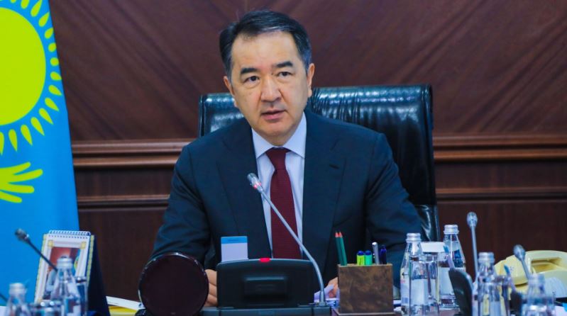 پرەمەر-مينيستر كاسىپكەرلىك تۋرالى جاڭا زاڭ اياسىندا نقا قابىلداۋ مەرزىمىن جەدەلدەتۋدى تاپسىردى