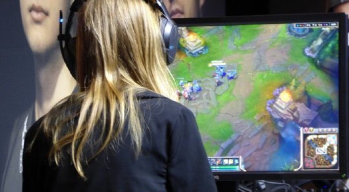 قازاقستاندا كيبەرسپورت رەسمي تۇردە سپورت ءتۇرى دەپ تانىلدى