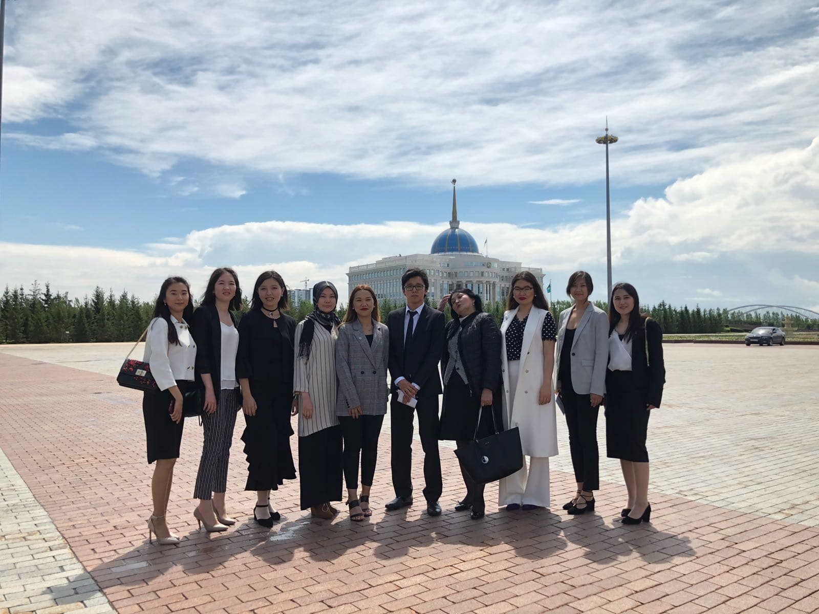 قانداستار اتاجۇرتقا كەلدى