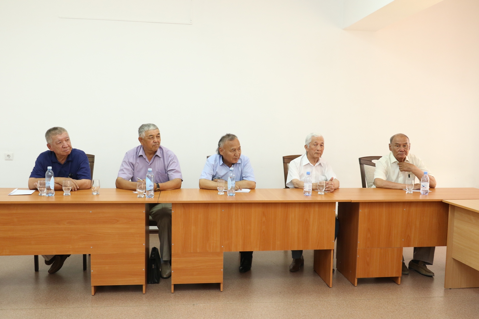 قىزىلوردادا جازۋشىلار وداعىنىڭ وبلىستىق فيليال مۇشەلەرى باس قوستى