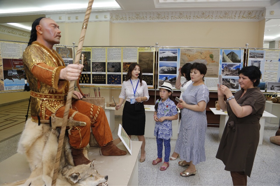 «التىن ادام» – استانا تورىندە