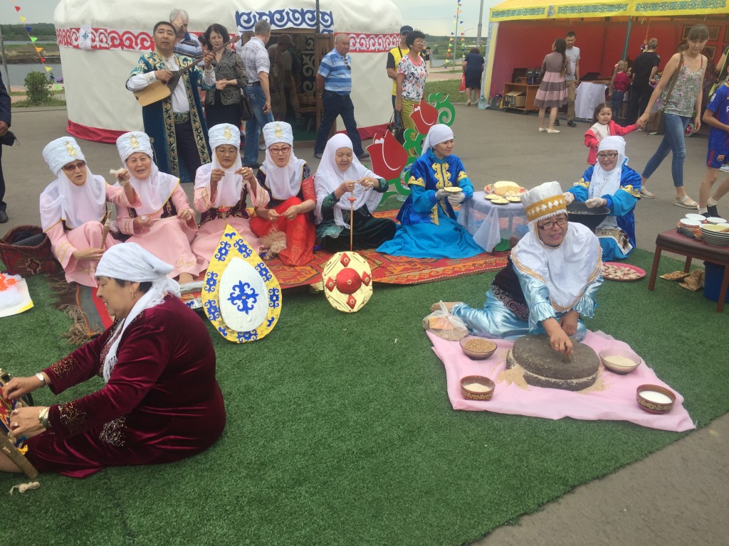 قوستانايلىقتار استانا كۇنىن تويلادى