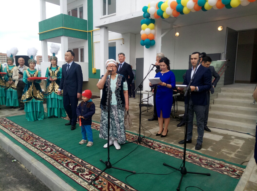 قوستانايدا استانا كۇنى  قونىس تويى كوبەيدى