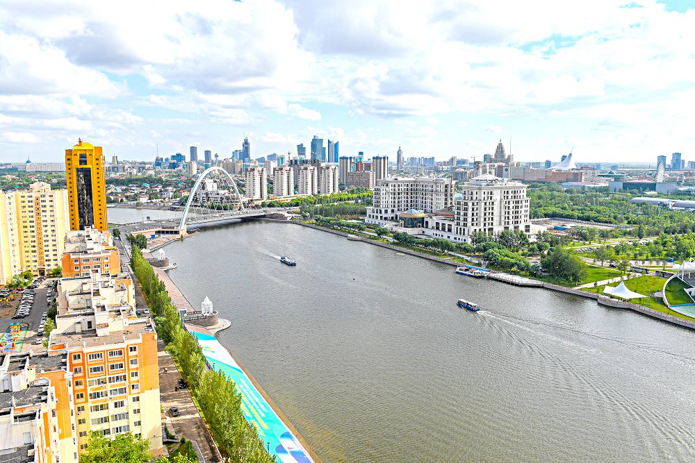 ەلوردا تويى الەم ەلدەرىندە اتالىپ ءوتتى