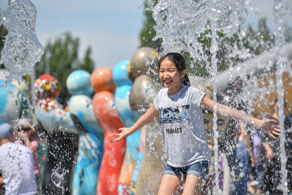 استانا ايشىقتارى (فوتو)