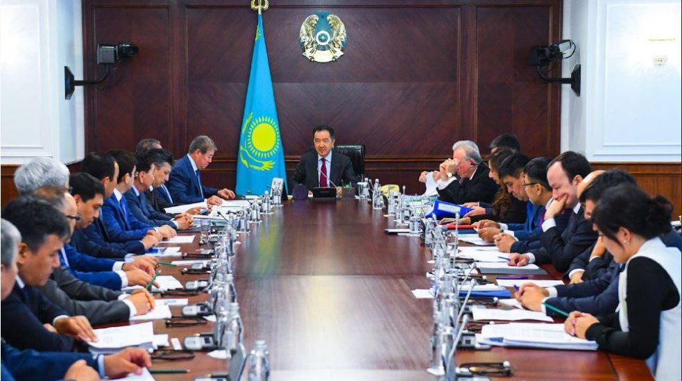 باقىتجان ساعىنتاەۆ «سامۇرىق-قازىنا» ۇاق ديرەكتورلار كەڭەسىنىڭ وتىرىسىن وتكىزدى