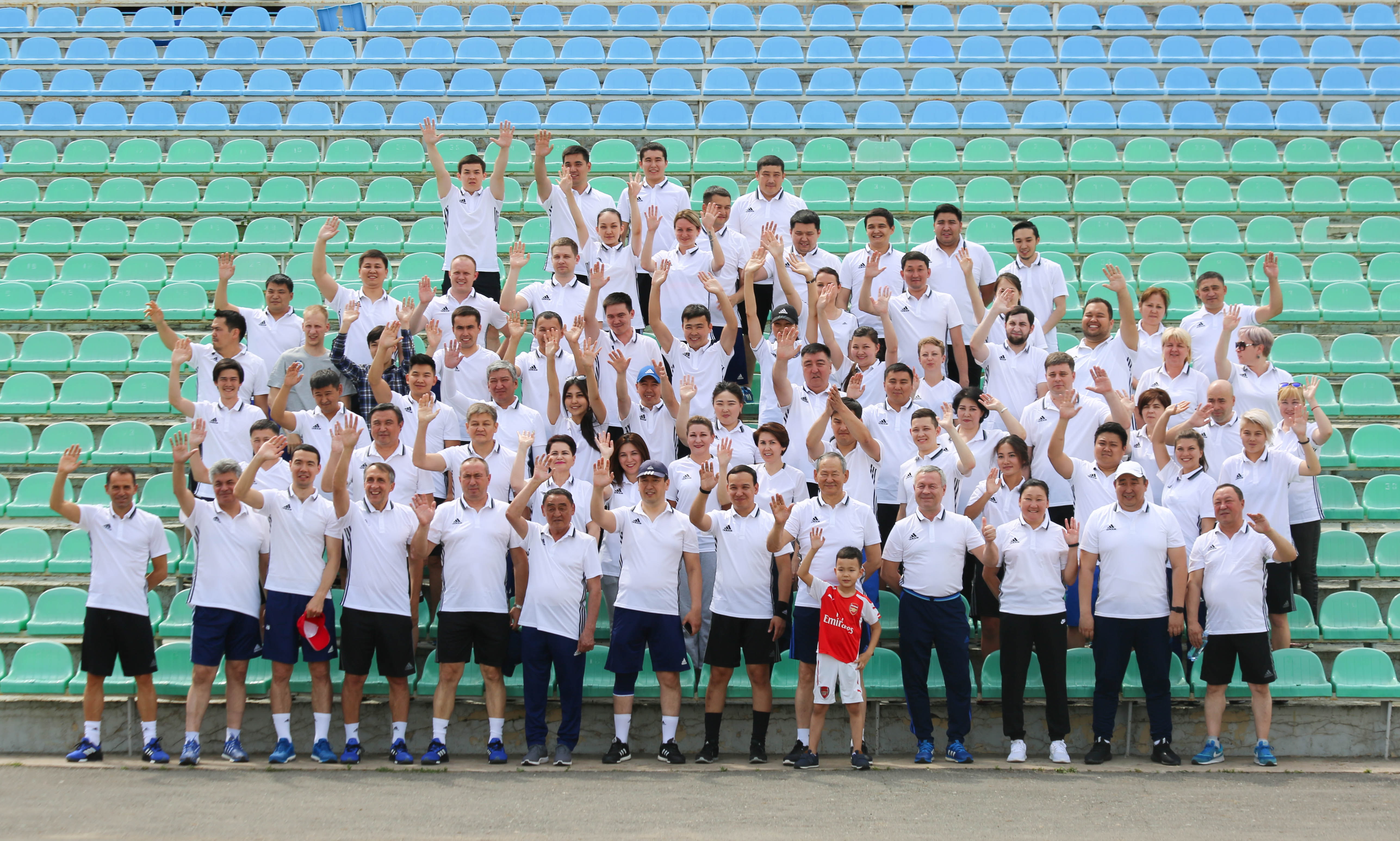 ەۋروكۋبوك قاتىسۋشىلارىن جۇگىرۋ ارقىلى قولدادى