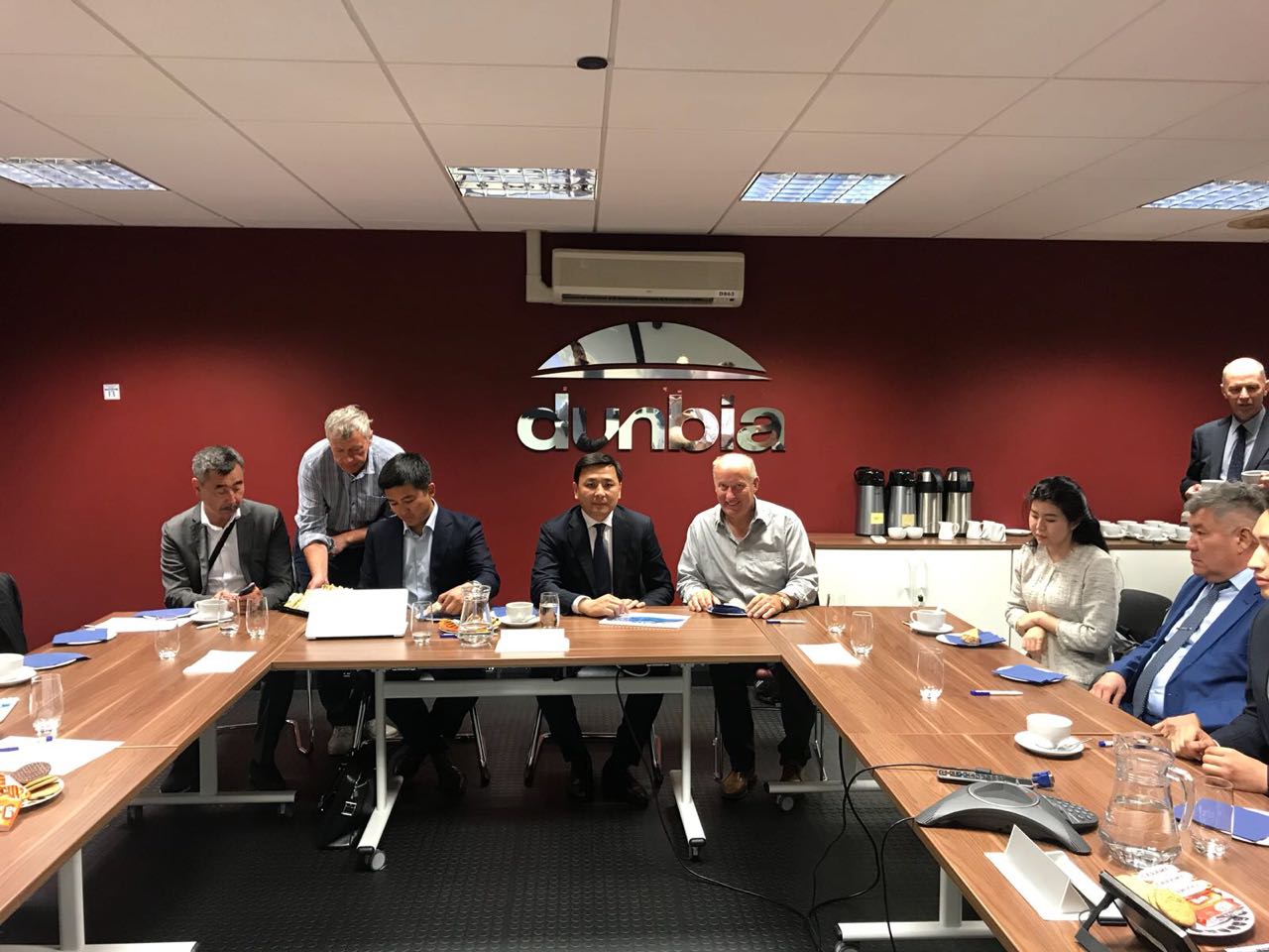 باتىس قازاقستان وبلىسىنىڭ دەلەگاتسياسى  ۇلىبريتانيادا بولدى