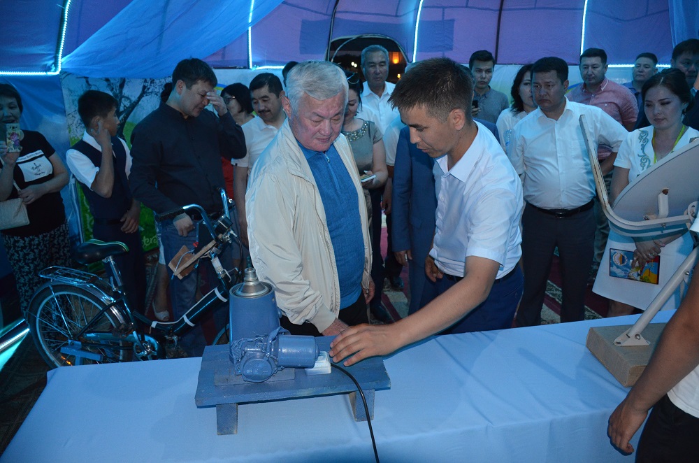 شالقار اۋدانىنىڭ كۇندەرىندە يننوۆاتسيالىق ۇلگىدەگى كيىز ءۇي تىگىلدى