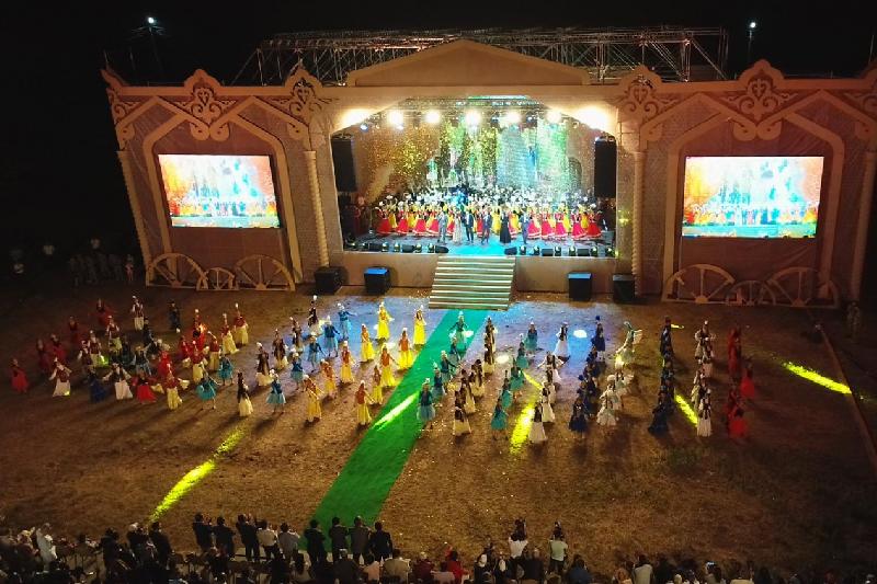 10 ەلدىڭ ونەرپازدارى  ۇلىتاۋعا جينالدى
