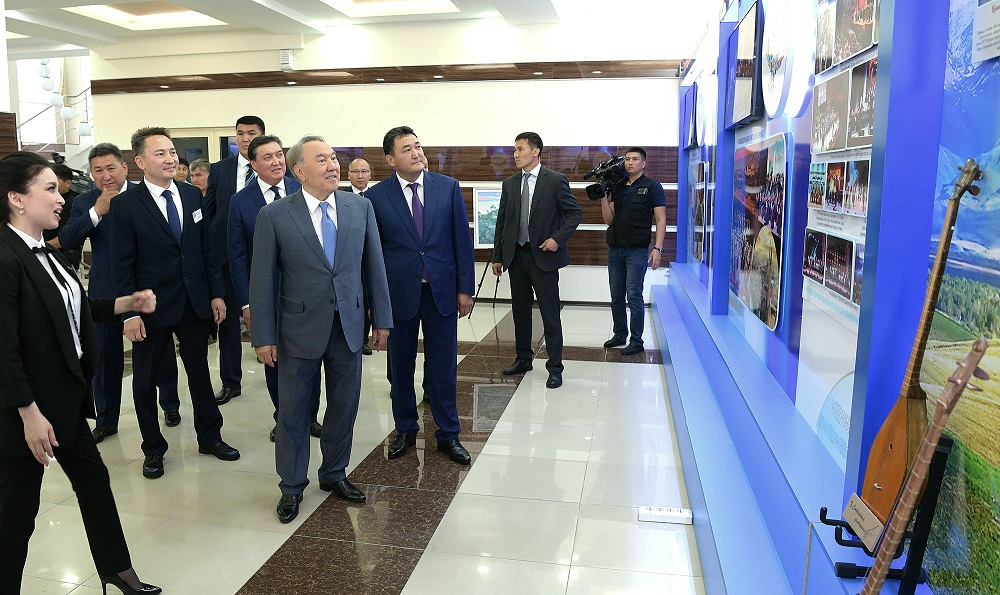 ەلباسى پاۆلودار وبلىسىنىڭ الەۋمەتتىك-ەكونوميكالىق دامۋ ماسەلەلەرى جونىندە كەڭەس وتكىزدى