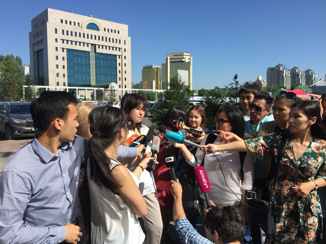 گينەكولوگ-اكۋشەر جاس انانىڭ ولىمىنە قاتىستى پىكىر ءبىلدىردى (ۆيدەو)