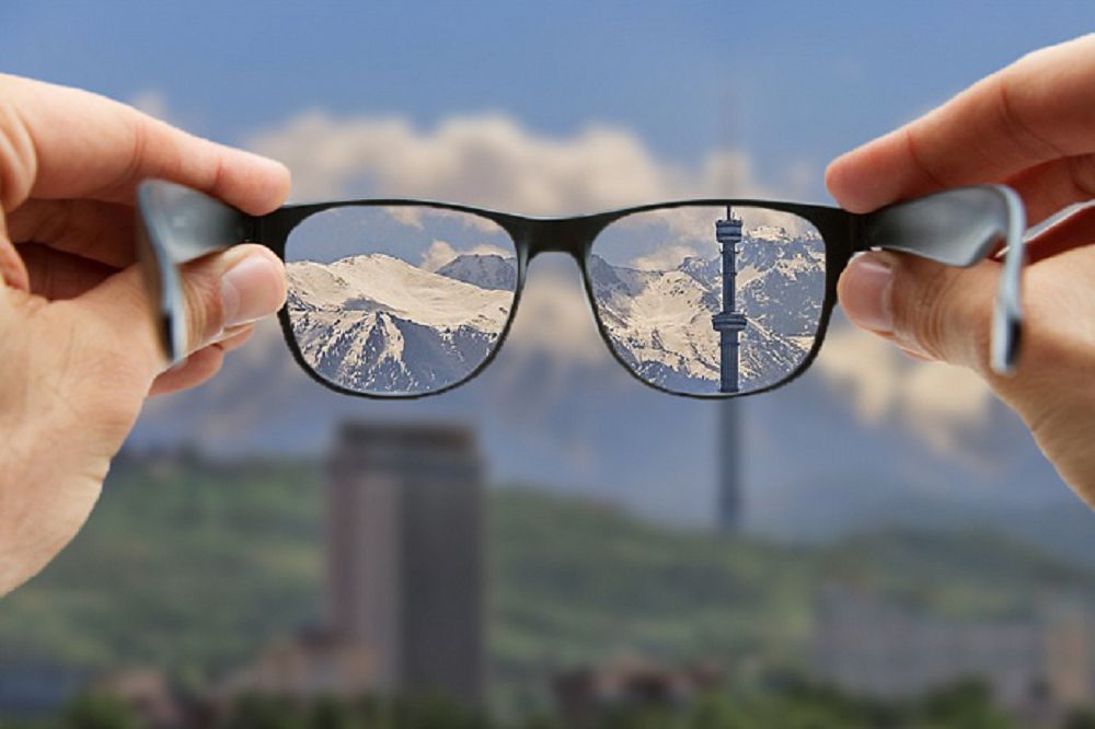 كوزاينەك كيگەن بالا نەگە كوپ؟