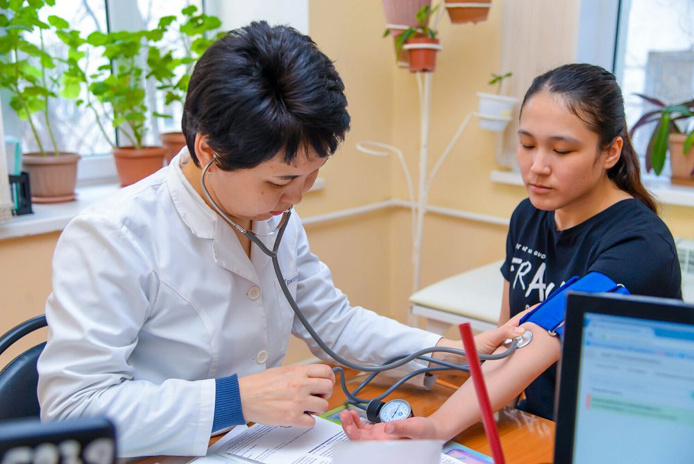 ستۋدەنتتەر ەمحاناسى ساپالى قىزمەت كورسەتەدى