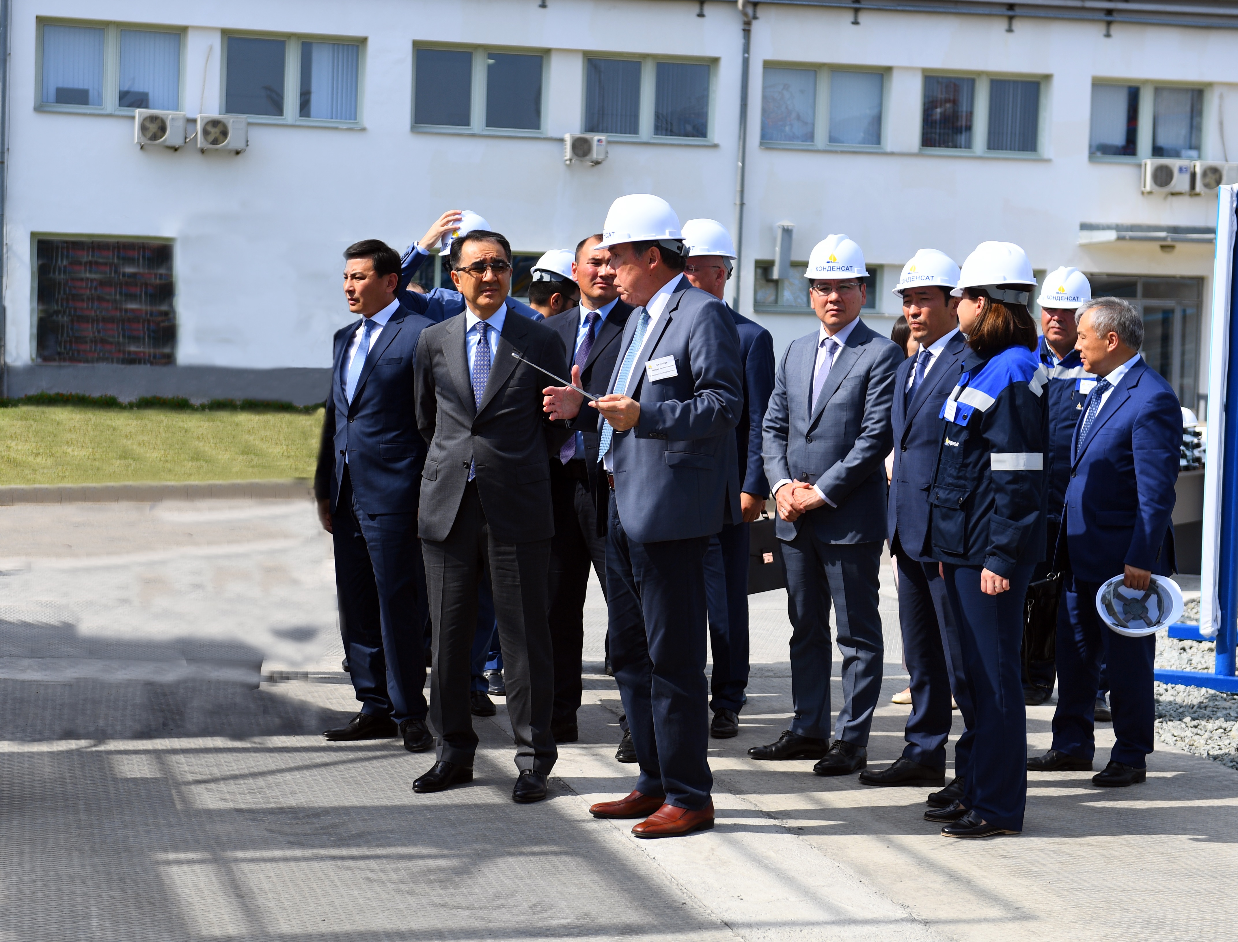 باقىتجان سا­عىن­تاەۆ بقو-عا جۇمىس ساپارى بارىسىندا ءىرى ونەركاسىپتىك نىسانداردى ارالادى