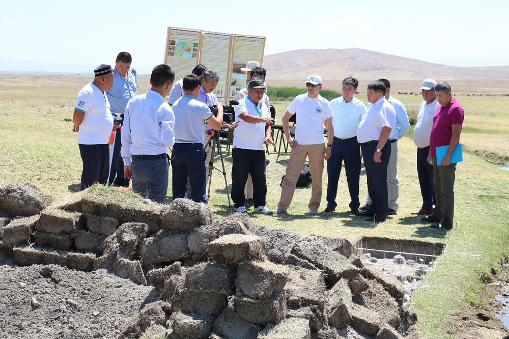 قۋاتجان ۋاليەۆ ءاۋلي­ە­اتا وڭىرىندەگى ارحەولوگيالىق قازبا جۇمىستارىمەن تانىستى