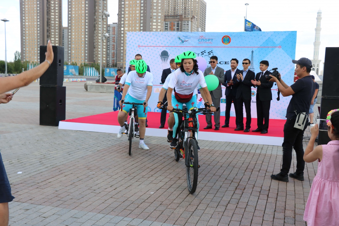 «استانا – پاريج» ۆەلومارافونى باستالدى
