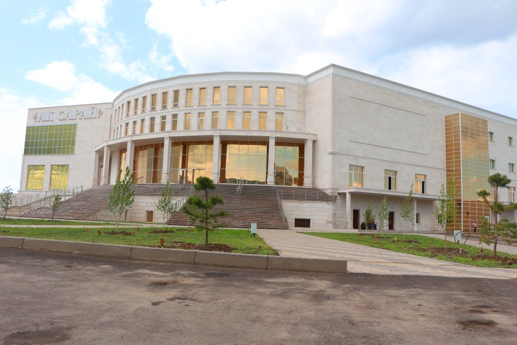 كاسىپكەر ءوز قاراجاتىنا سالعان عيماراتتىڭ ءبىر بولىگىن اكىمدىككە تەگىن بەردى