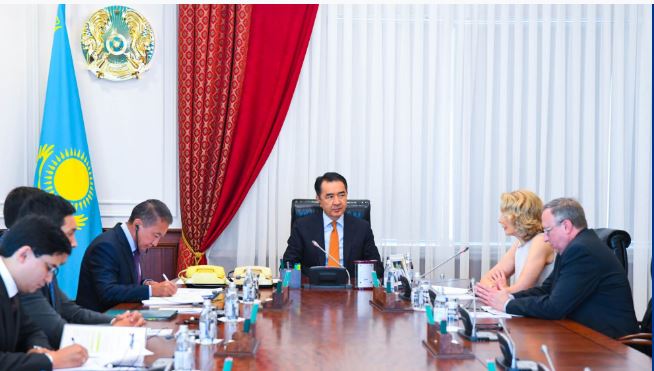 ب.ساعىنتاەۆ امەريكا ساۋدا پالاتاسىنىڭ اتقارۋشى ديرەكتورىمەن كەزدەستى