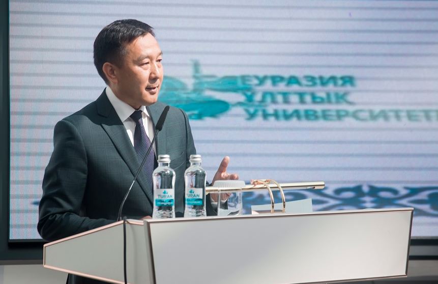 جاڭاشىل ويلار  – جاھان نازارىندا