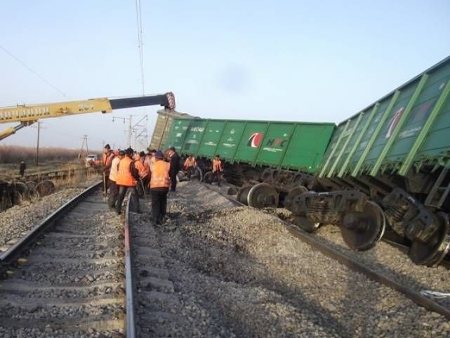 جامبىل وبلىسىنداعى جۇك ۆاگوندارىنىڭ جولدان شىعىپ كەتۋ سەبەبى انىقتالدى