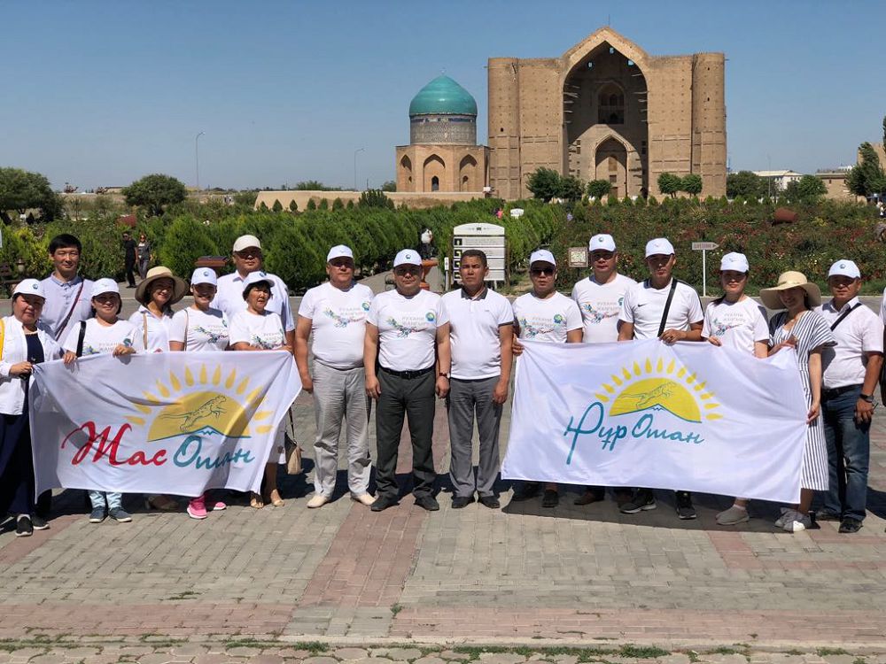 «سارايشىق – ارىستانباب – قوجا احمەت ياساۋي – ايتەكە بي كەسەنەسى» حالىقارالىق ەكسپەديتسياسى جولعا شىقتى