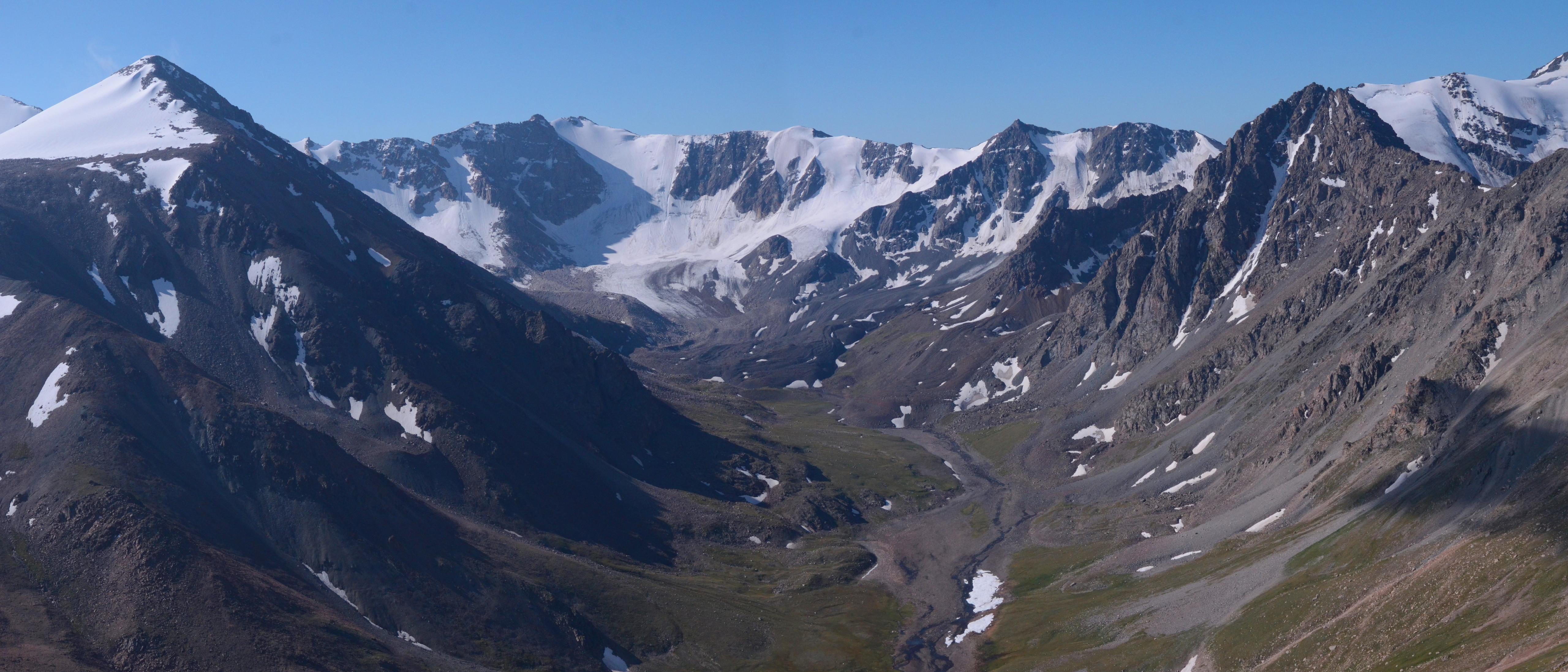 جيھانكەزدەر جەتىسۋ الاتاۋىنا ساياحات جاسايدى