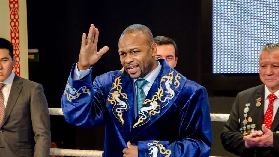 اقش-تىڭ ايگىلى كاسىپقوي بوكسشىسى روي دجونس رۋدنىيدا رەپ وقىدى