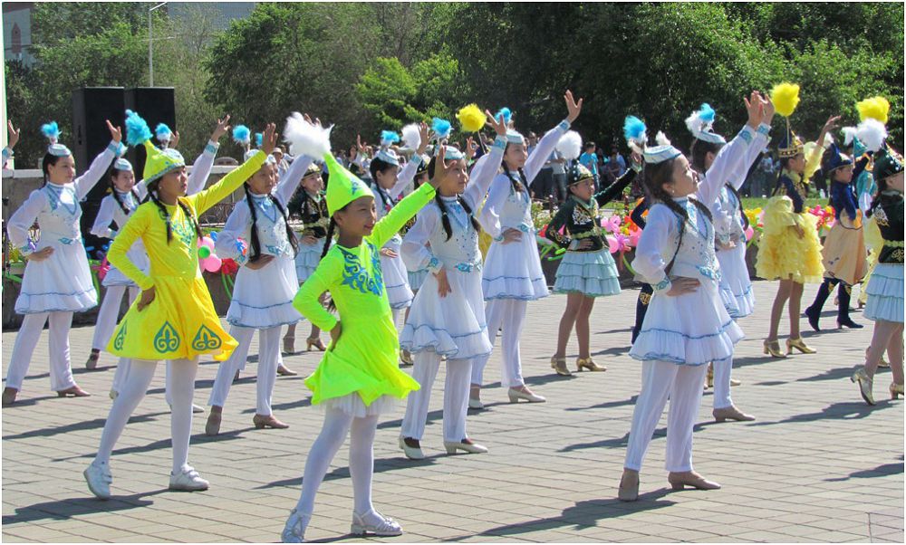 بالالارعا لاگەر, لاگەرلەرگە قاراجات جەتكىلىكسىز 