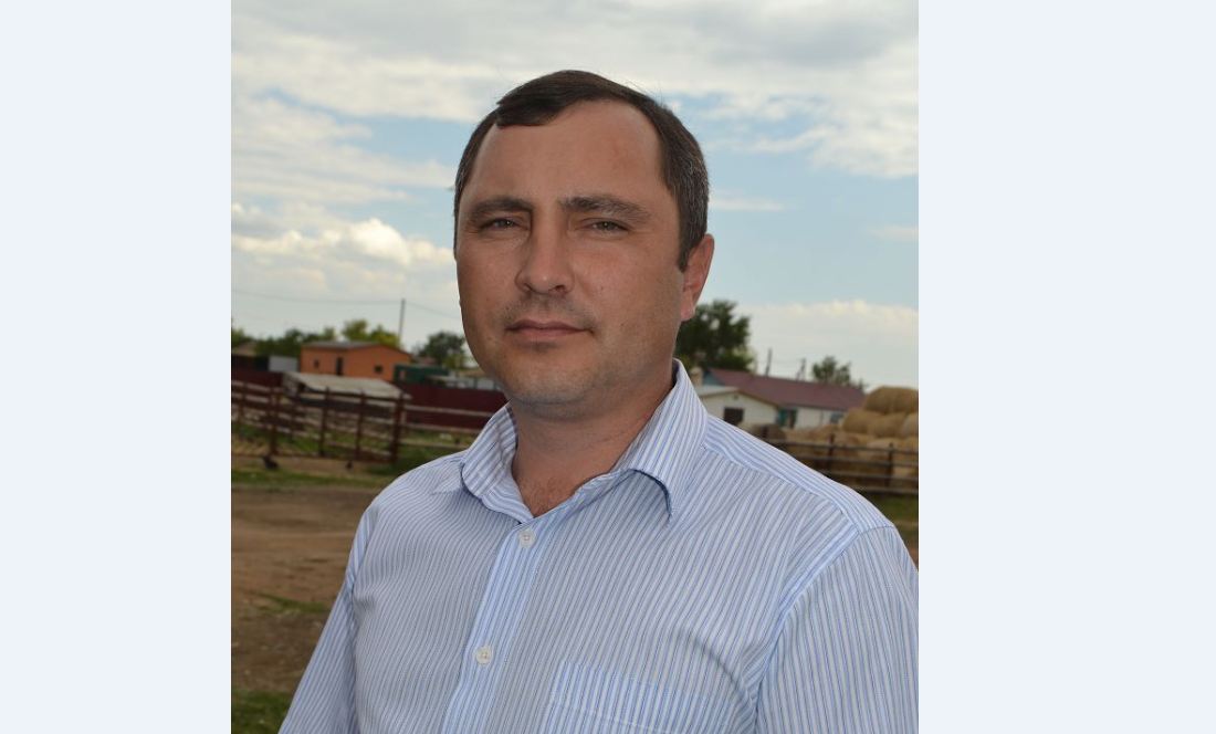 ەل مەن جەردى قادىرلەۋدى ونەرىمەن ۇقتىرىپ جۇرگەن الەكساندر