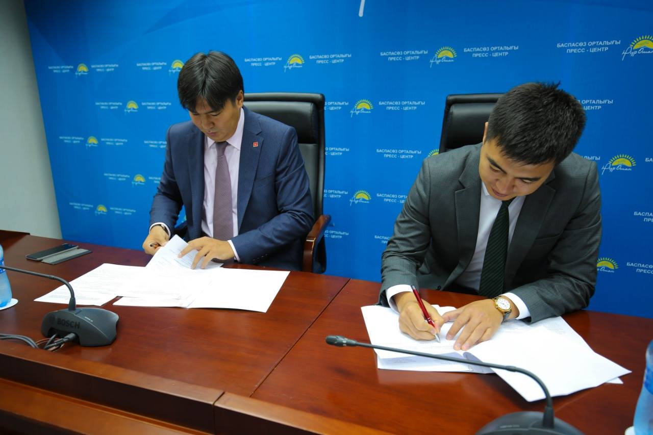 «جاس وتان» مەن «قازاقستاننىڭ كيبەرسپورت فەدەراتسياسى» ءوزارا مەموراندۋمعا قول قويدى