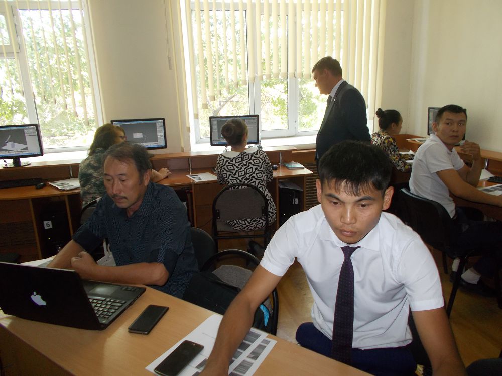 جاڭا جوبالاردى مەڭگەرىپ جاتىر